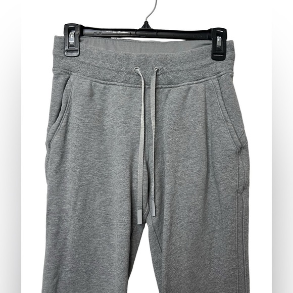 Lululemon Scuba High-Rise Jogger *Full Length | Women's Joggers size 4 - Picture 3 of 5